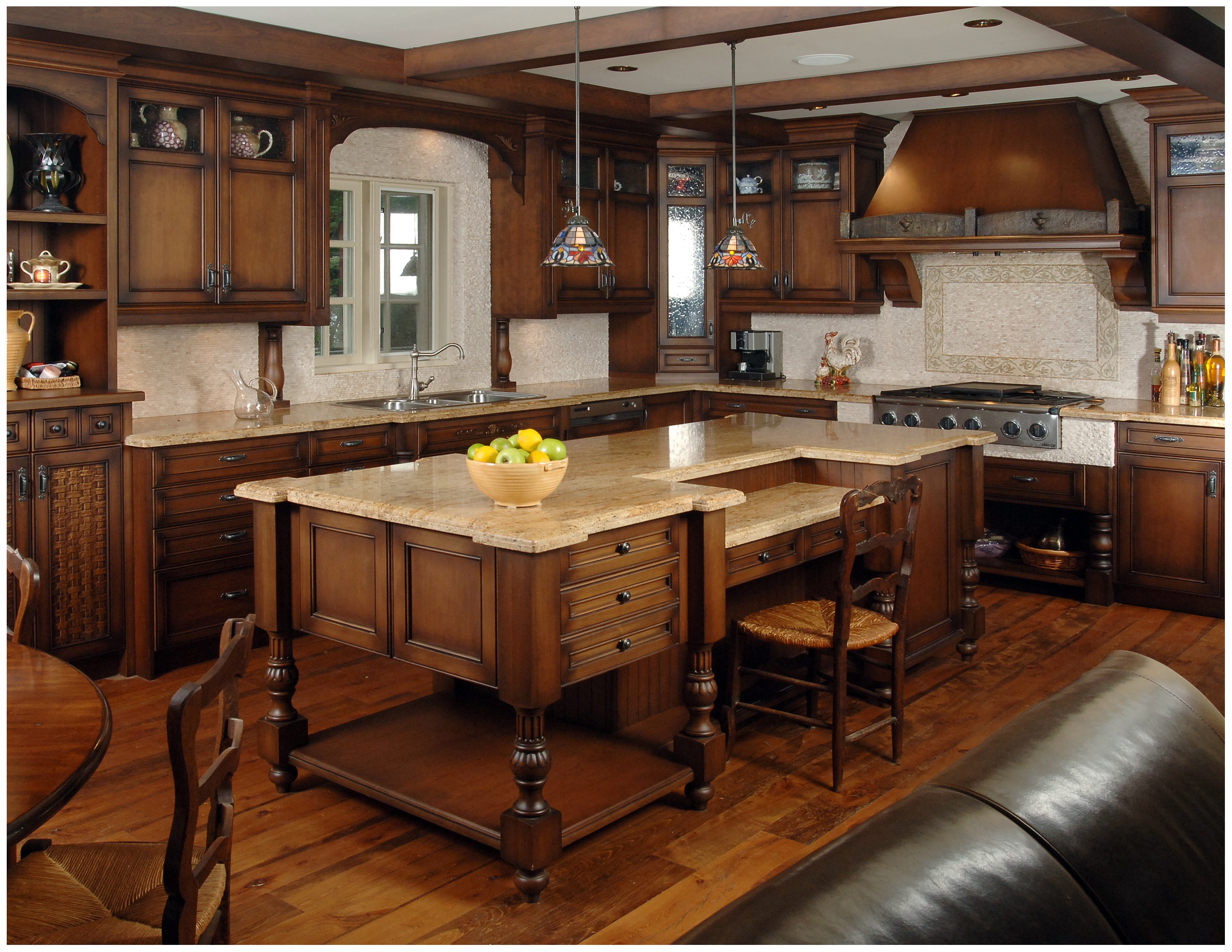 Floor-to-Ceiling Built-in Cabinets